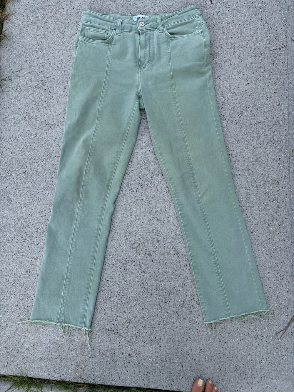 PAIGE Cindy crop slim jean